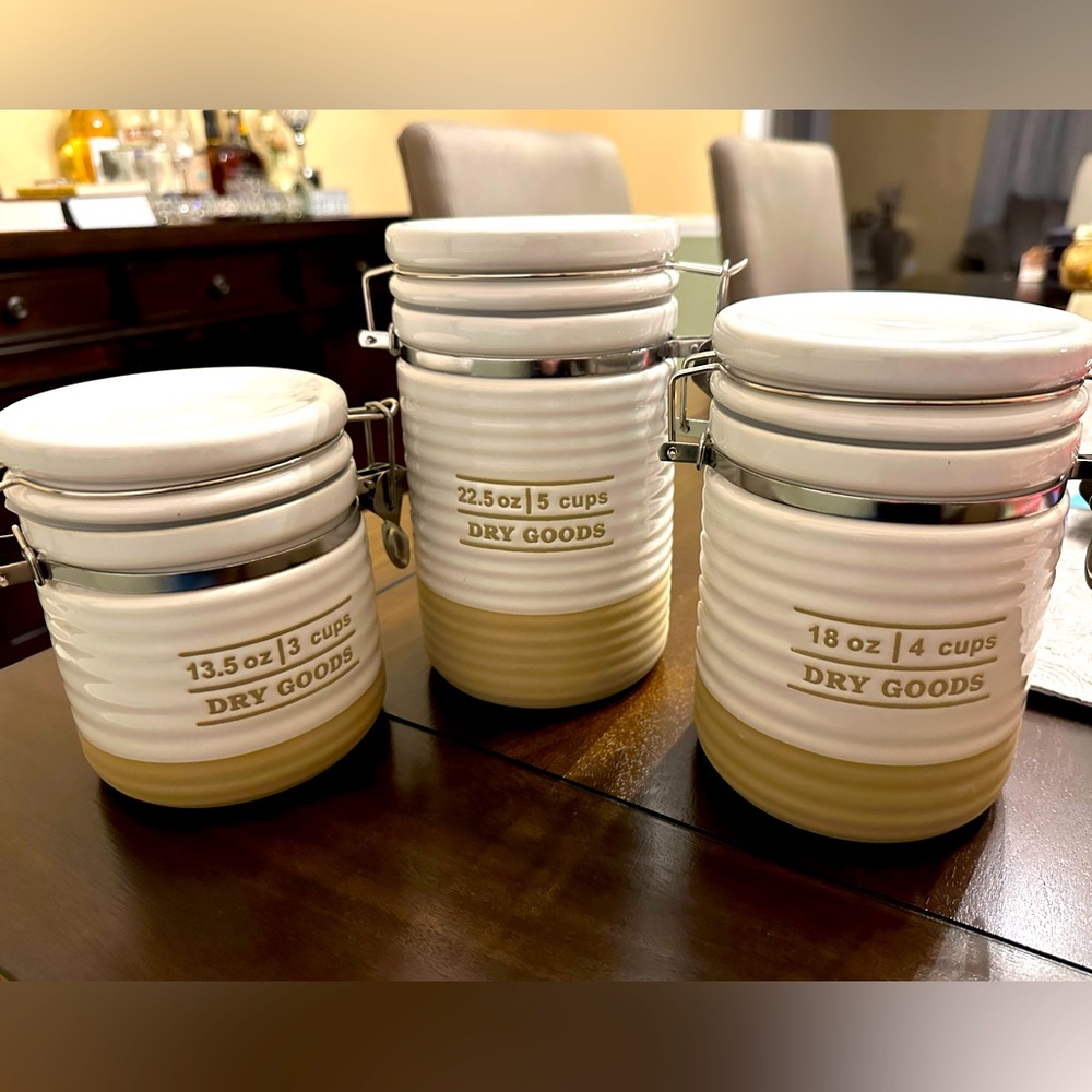 Kirkland ceramic food containers